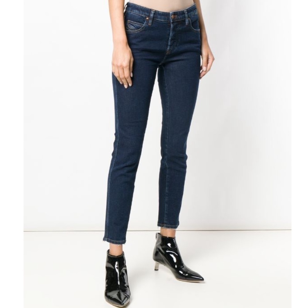 NWT DIESEL SLIM SKINNY BLUE JEANS - 24